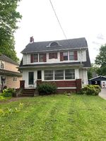 Pre-foreclosure in  BERWIN ST Akron, OH 44310