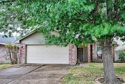 Pre-foreclosure in  CORNVALLEY DR Arlington, TX 76017