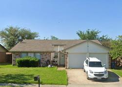 Pre-foreclosure in  NORTH PARK DR Fort Worth, TX 76148