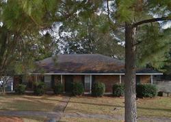 Pre-foreclosure in  DWYERWOOD AVE Baton Rouge, LA 70809
