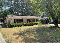 Pre-foreclosure in  MURRAY ST Shreveport, LA 71108