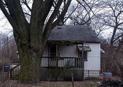 Pre-foreclosure in  KING ST Gary, IN 46406