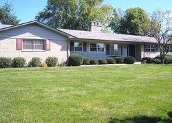 Pre-foreclosure in  TRENT RD Lake Zurich, IL 60047