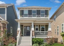 Pre-foreclosure in  N LINCOLN LN Arlington Heights, IL 60004