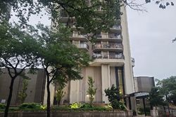 Pre-foreclosure in  N SHERIDAN RD G Chicago, IL 60660