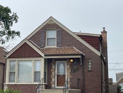 Pre-foreclosure in  W 84TH PL Chicago, IL 60652
