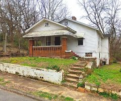 Pre-foreclosure in  14TH CT N Birmingham, AL 35204