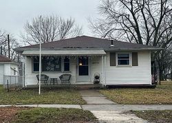 Pre-foreclosure in  RUNNION AVE Fort Wayne, IN 46808