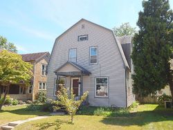 Pre-foreclosure Listing in W CHERRY ST BLUFFTON, IN 46714