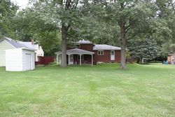 Pre-foreclosure in  3RD AVE Sterling, IL 61081