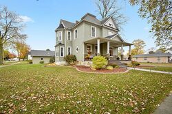 Pre-foreclosure in  N WOOD ST Gibson City, IL 60936