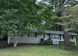 Pre-foreclosure in  PINEGLEN DR Riverdale, GA 30296