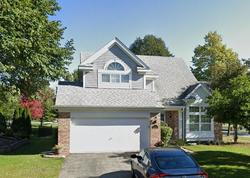 Pre-foreclosure in  LINCOLN CT South Elgin, IL 60177