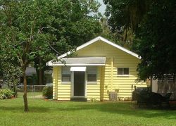 Pre-foreclosure in  N OTIS AVE Tampa, FL 33604