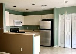  Nw 208th Ter, Hollywood FL