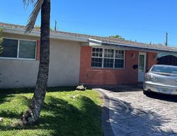 Pre-foreclosure in  NW 11TH CT Hollywood, FL 33024