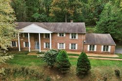 Pre-foreclosure in  FAWN DR Reading, PA 19607