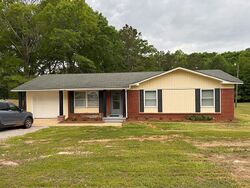 Pre-foreclosure in  COUNTY ROAD 2201 Goshen, AL 36035
