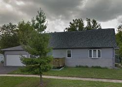 Pre-foreclosure in  W PERRY ST Belvidere, IL 61008