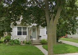 Pre-foreclosure in  W REEVE ST Appleton, WI 54914