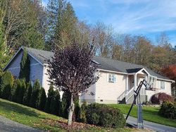 Pre-foreclosure in  LONGTIME LN Sedro Woolley, WA 98284