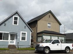 Pre-foreclosure in  W WISHKAH ST Aberdeen, WA 98520