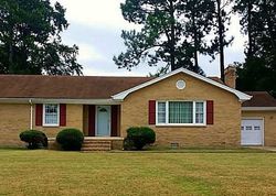 Pre-foreclosure in  NOTTINGHAM RD Portsmouth, VA 23701
