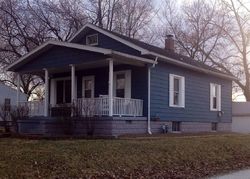 Pre-foreclosure in  OAKLAND AVE Evansville, IN 47711