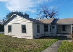 Pre-foreclosure in  VIENDO San Antonio, TX 78201