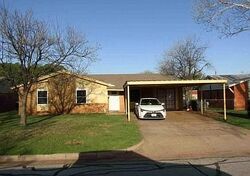 Pre-foreclosure in  GUNNISON DR Wichita Falls, TX 76306