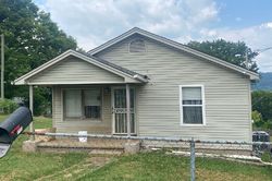 Pre-foreclosure in  VERMONT AVE Knoxville, TN 37921