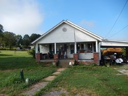 Pre-foreclosure Listing in WALLACE DR ANDERSONVILLE, TN 37705