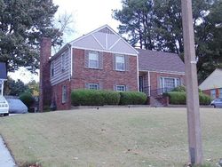 Pre-foreclosure in  FINLEY RD Memphis, TN 38116