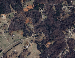 Pre-foreclosure Listing in LIGHT PINK RD LOUISVILLE, TN 37777