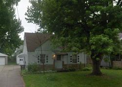 Pre-foreclosure in  SARCEE AVE Akron, OH 44305