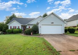 Pre-foreclosure in  ORLEANS DR Wellford, SC 29385