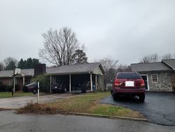 Pre-foreclosure in  WILLOW RUN TER Spartanburg, SC 29303