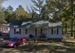 Pre-foreclosure in  RIVER FOREST DR Boiling Springs, SC 29316