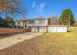 Pre-foreclosure in  BENTWOOD DR Piedmont, SC 29673