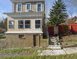 Pre-foreclosure in  E WALNUT AVE Altoona, PA 16601
