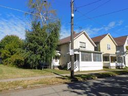 Pre-foreclosure in  E 14TH ST Erie, PA 16503