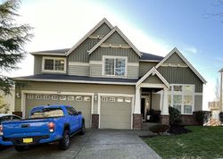 Pre-foreclosure in  SE LENORE ST Happy Valley, OR 97086