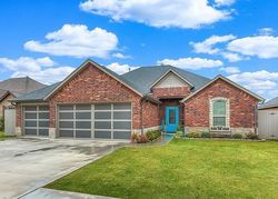 Pre-foreclosure in  FALLING LEAVES DR Weatherford, OK 73096