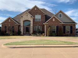 Pre-foreclosure Listing in CASAVIEW DR KINGFISHER, OK 73750