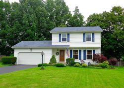 Pre-foreclosure in  ORCHARD HILL DR Canfield, OH 44406