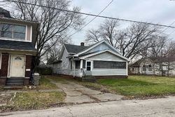 Pre-foreclosure in  GORDON ST Toledo, OH 43609