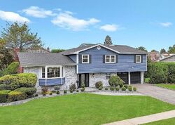  Rockland Dr, Jericho NY