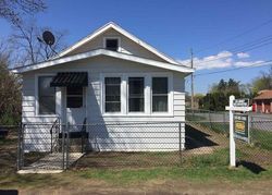 Pre-foreclosure in  PLUNKETT AVE Schenectady, NY 12306