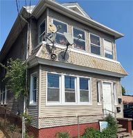 Pre-foreclosure in  WHITE ST New Haven, CT 06519