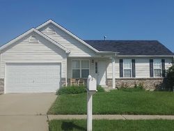 Pre-foreclosure in  MARBLE FIELDS DR Wentzville, MO 63385